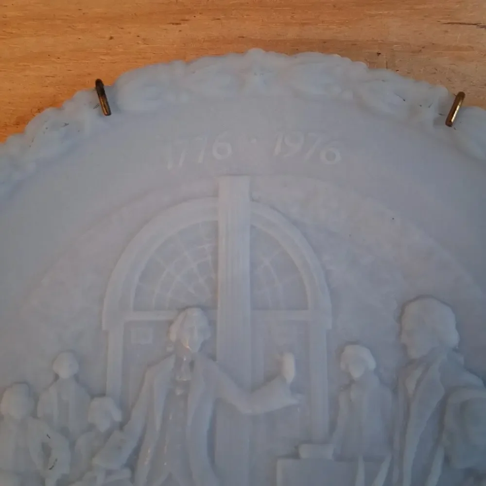 Fenton Vintage Give me Liberty 1776-1976 Bicentennial Powder Blue Glass Plate